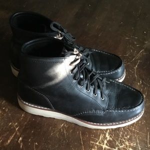 Red Wing Heritage Moc Toe Boot